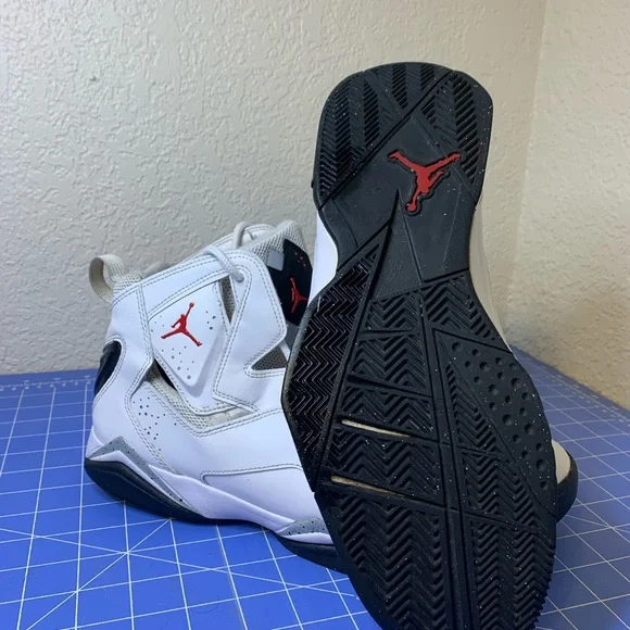 Size 10.5 - Jordan True Flight White Cement (342964-104) - Picture 2 of 7